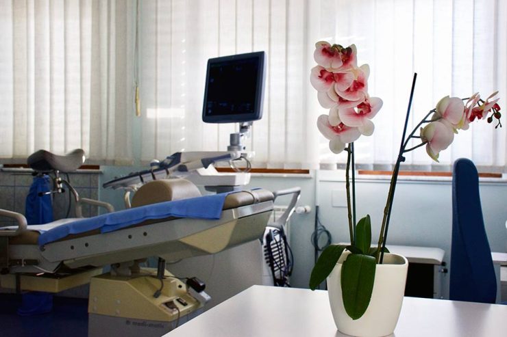 Ambulanta Rosič, Prostori ambulante Rosič, Ginekološki pregled, ultrazvočna diagnostika ter ginekološki posegi, pregledi nosečnic, presejalni testi, ultrazvočne preiskave, kardiotokografija